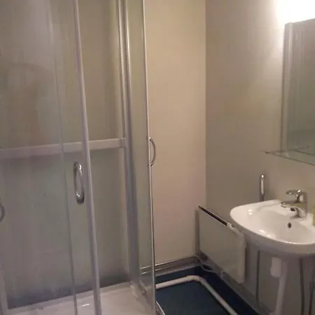 Loma-asunnot Vindsvaning I Harrstroem Korsnas